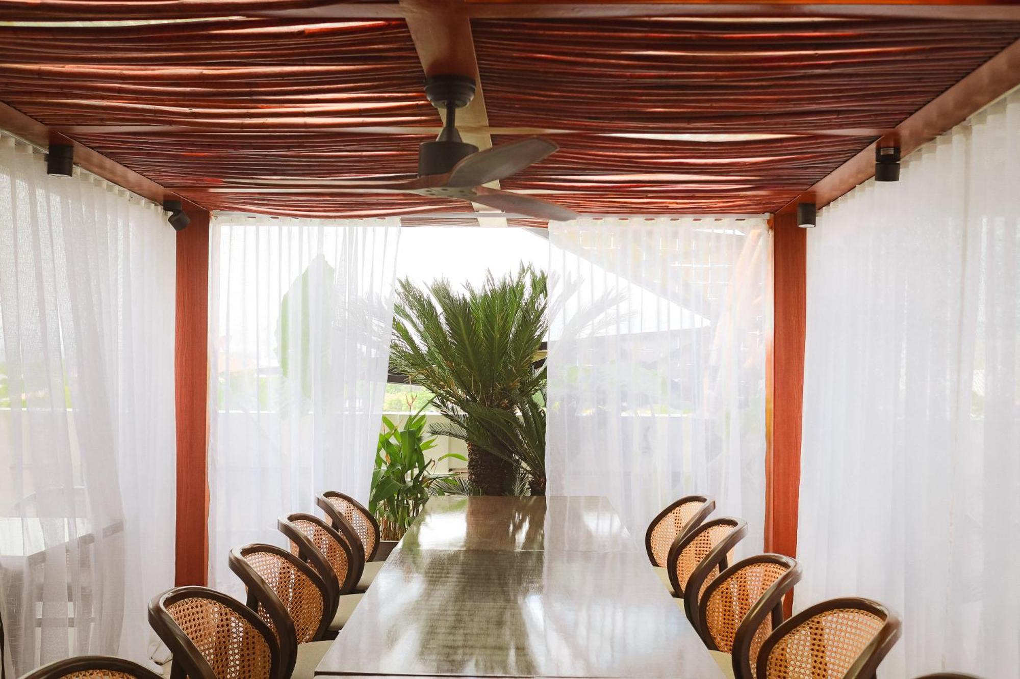 Azzurro Hotel Ángeles Extérieur photo