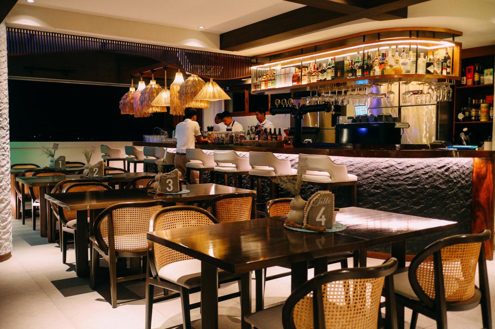 Azzurro Hotel Ángeles Extérieur photo