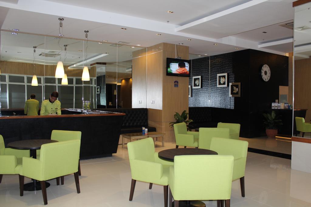 Azzurro Hotel Ángeles Extérieur photo