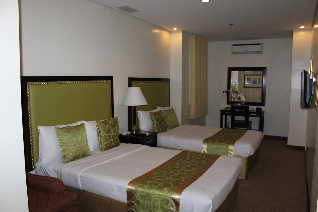 Azzurro Hotel Ángeles Extérieur photo